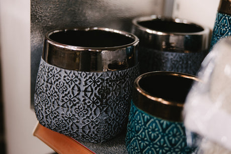 Vase ceramice elegante – Baza ideală pentru orice aranjament floral
