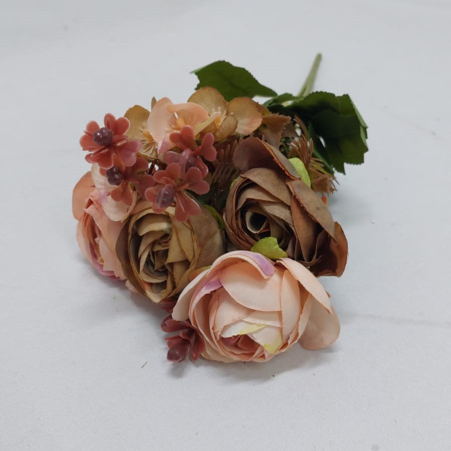 Buchet ranunculus x7 H:30cm nalba