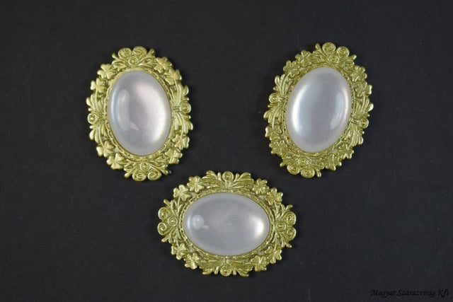 Brose decor 2.5x1.9cm alb