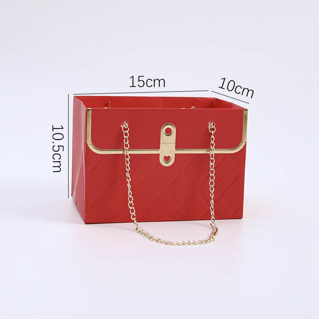 imagine produs Geanta pe lant placat cu aur 15x10x10.5cm rosu