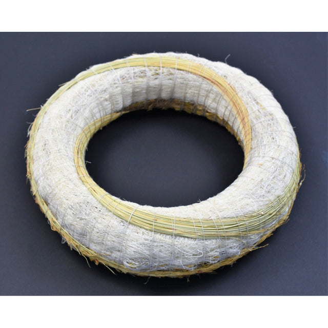 Coronita invelita cu sisal/sorg 25cm alb