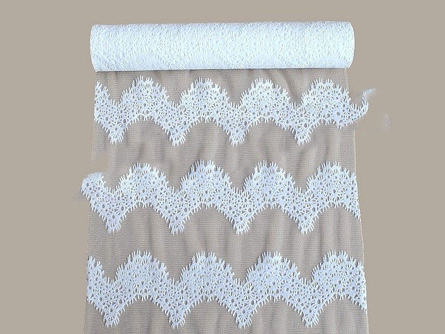 imagine produs Tiul 28cmx5m alb cu dantela