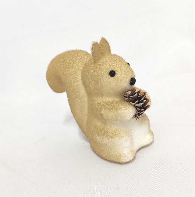 imagine produs Fig.veverita cu con 4x4x7cm