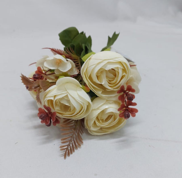 Buchet ranunculus x7 H:30cm crem