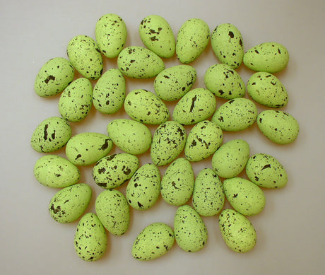 Image for Oua  de prepelita 3x5cm verde deschis