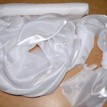 Organza saten 47cmx10m alb